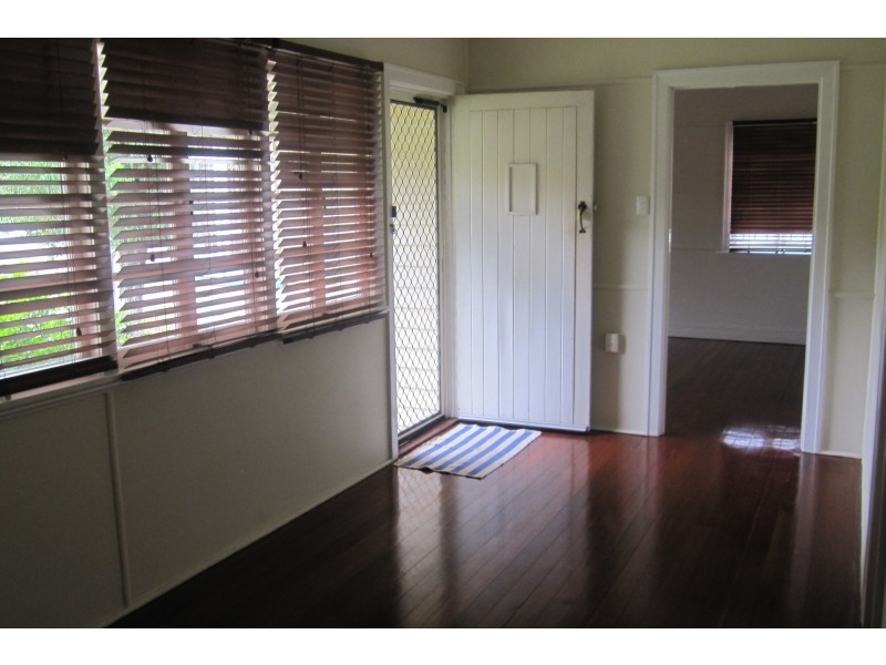 15 Binya Street, Holland Park QLD 4121