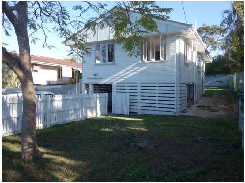 135 Wanda Road, Upper Mount Gravatt QLD 4122