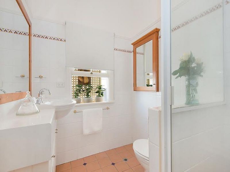 106 Malcolm Street, Hawthorne QLD 4171