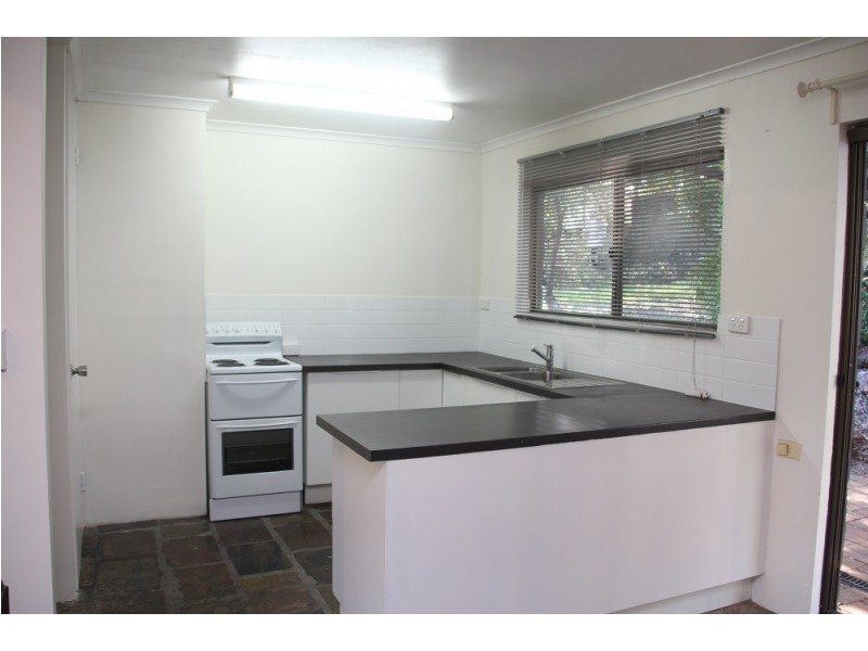 80 Pareena Crescent, Mansfield QLD 4122