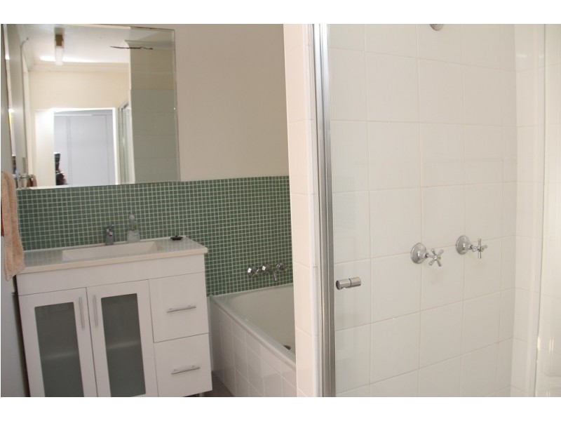 80 Pareena Crescent, Mansfield QLD 4122