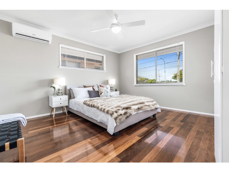 216 Broadwater Road, Mansfield QLD 4122