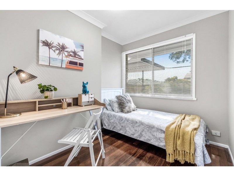 216 Broadwater Road, Mansfield QLD 4122