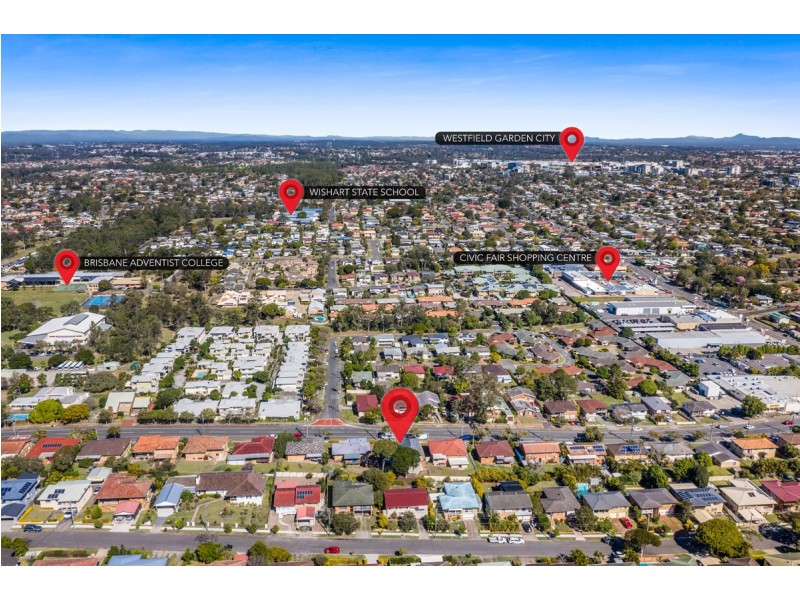 216 Broadwater Road, Mansfield QLD 4122