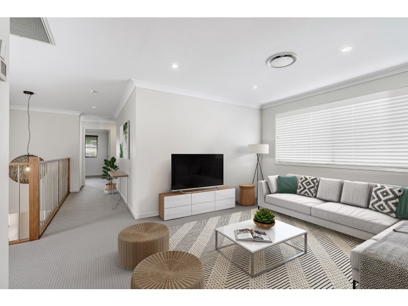 92 Oak Place, Mackenzie QLD 4156