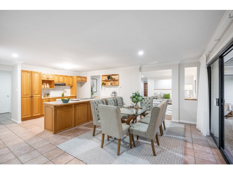 11 Kentwell Place, Wishart QLD 4122