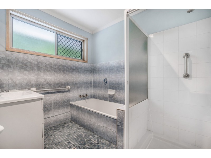 2 Langham Street, Tarragindi QLD 4121