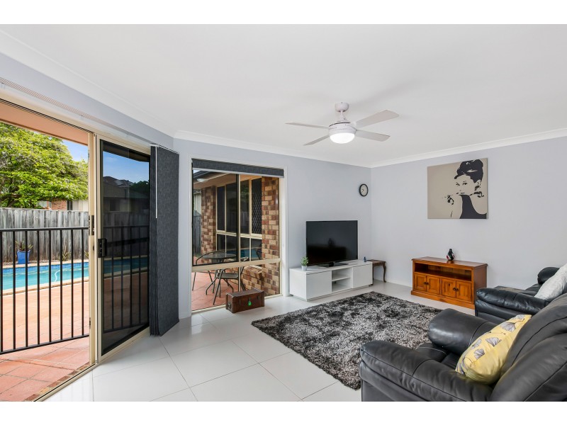 34 Fairmont Crescent, Underwood QLD 4119