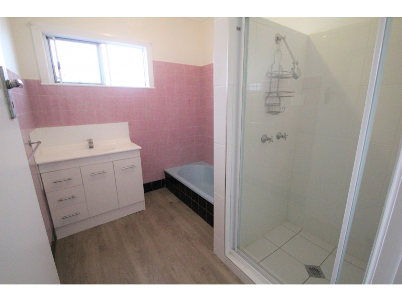 11 Lutzow Street, Tarragindi QLD 4121