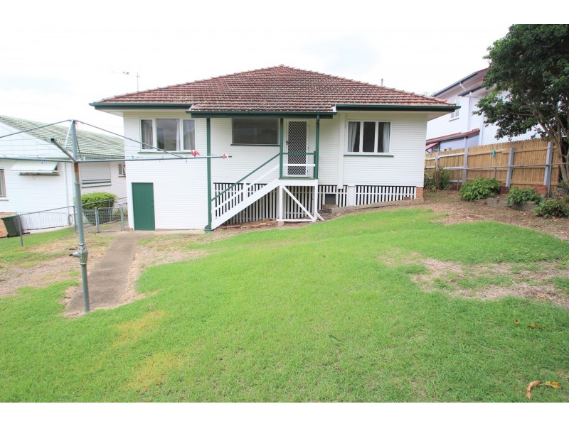 11 Lutzow Street, Tarragindi QLD 4121