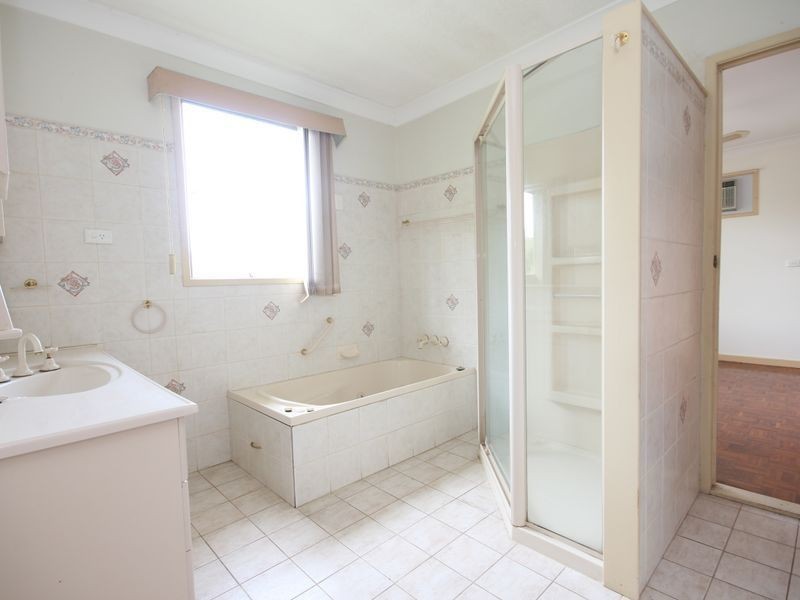 38 Grunert Street, Holland Park QLD 4121