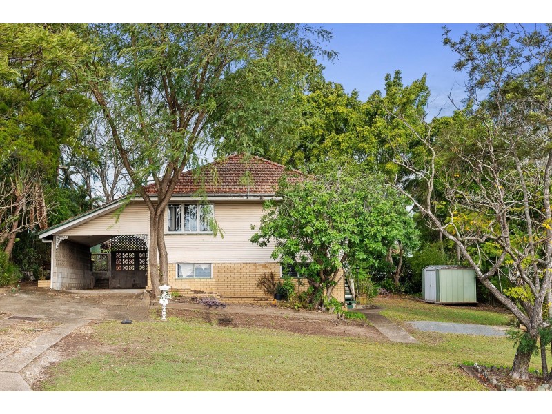 7 Mulsanne Street, Holland Park West QLD 4121
