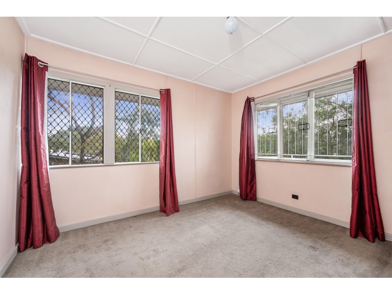 7 Mulsanne Street, Holland Park West QLD 4121