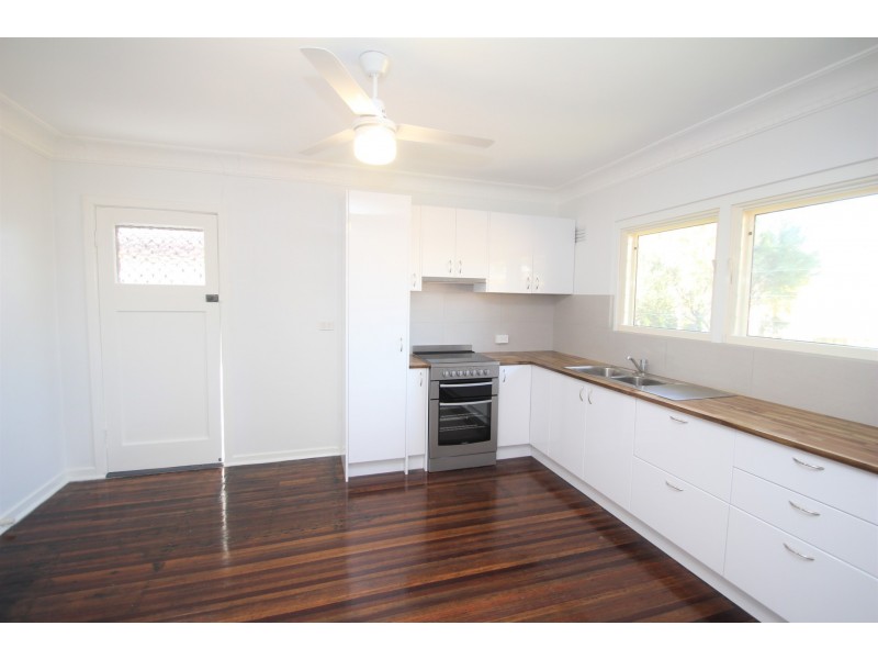 1 Enfield Street, Mount Gravatt East QLD 4122