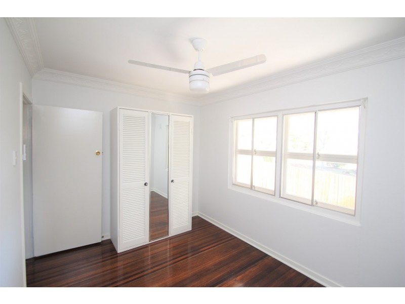 1 Enfield Street, Mount Gravatt East QLD 4122