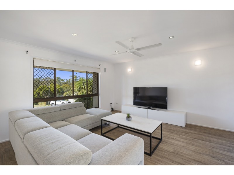 15 Leru Street, Mansfield QLD 4122