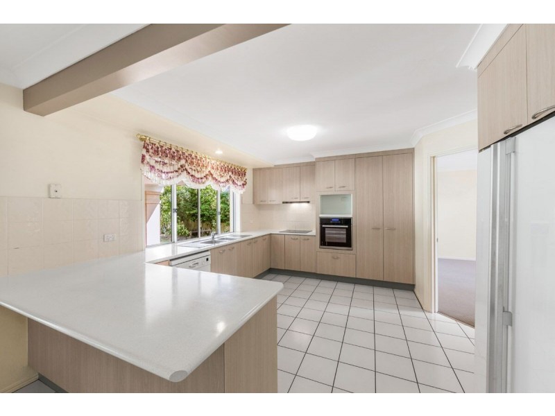 3 Somerset Place, Parkinson QLD 4115