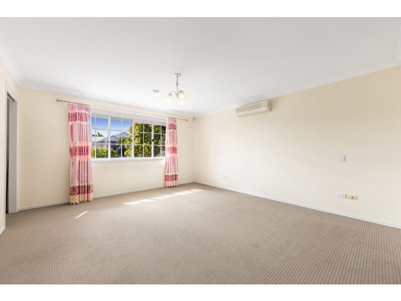 3 Somerset Place, Parkinson QLD 4115