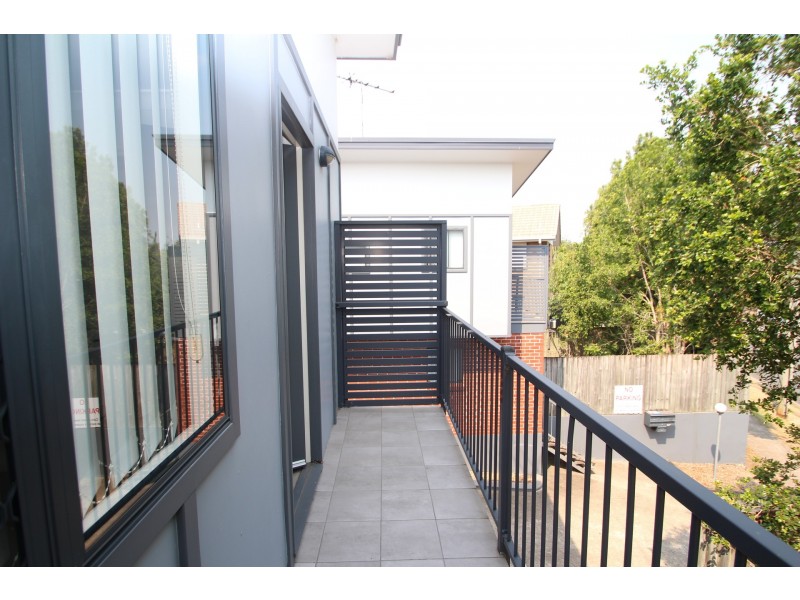 8/74 Creek Road, Mount Gravatt East QLD 4122