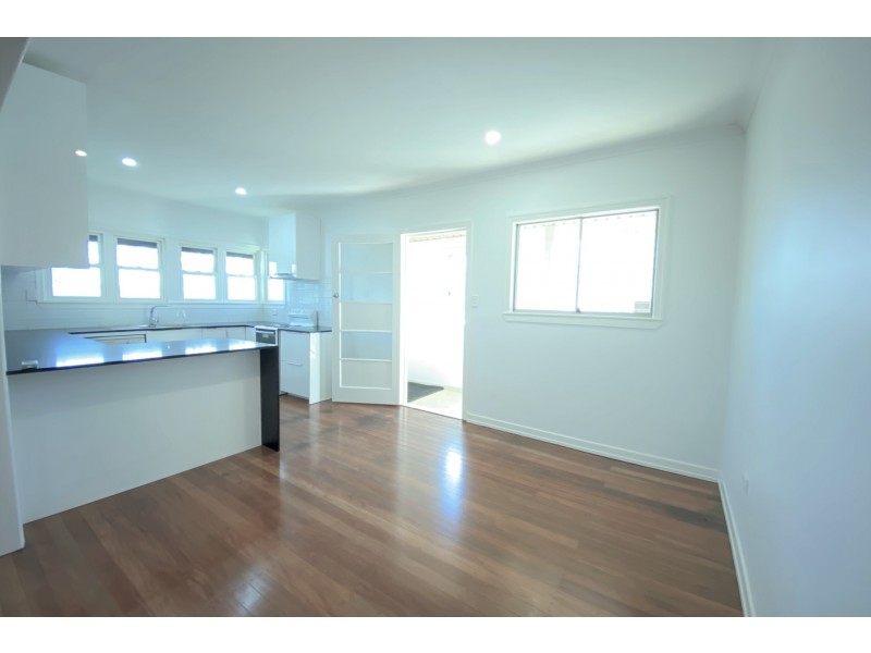 43 Broadwater Road, Mount Gravatt East QLD 4122