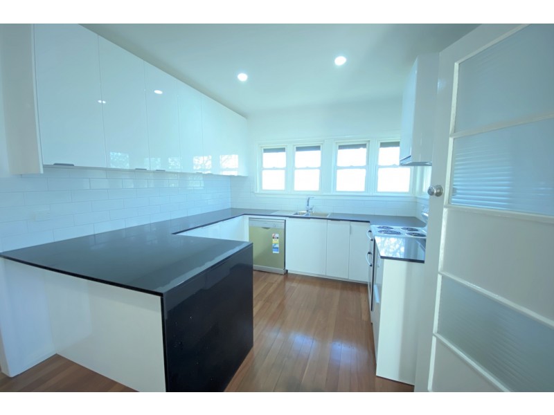 43 Broadwater Road, Mount Gravatt East QLD 4122