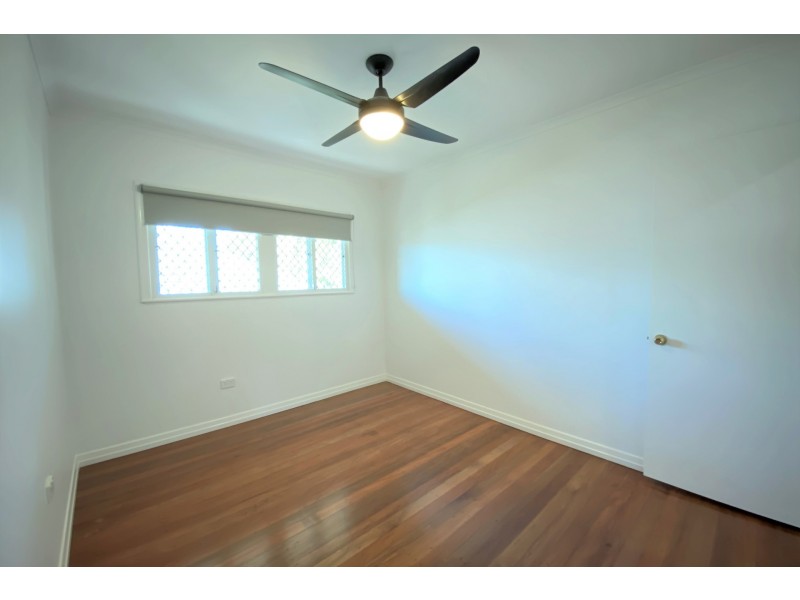 43 Broadwater Road, Mount Gravatt East QLD 4122