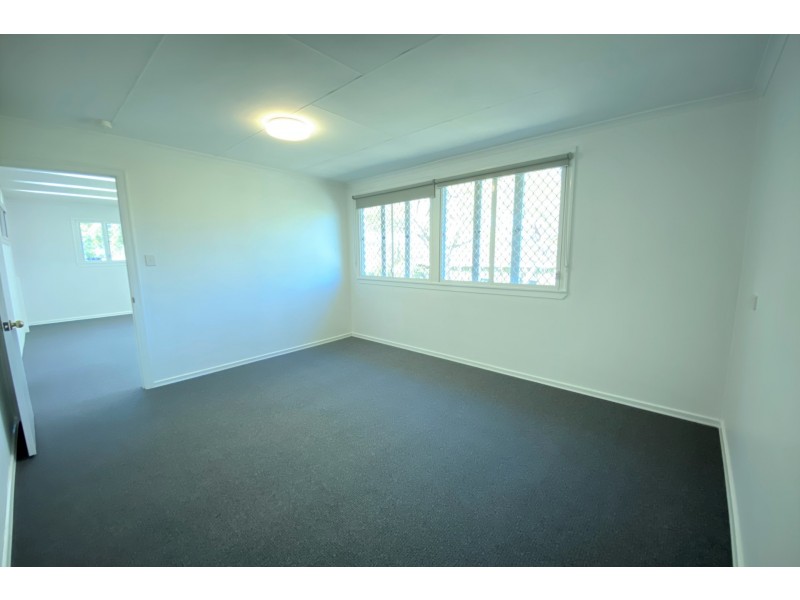 43 Broadwater Road, Mount Gravatt East QLD 4122