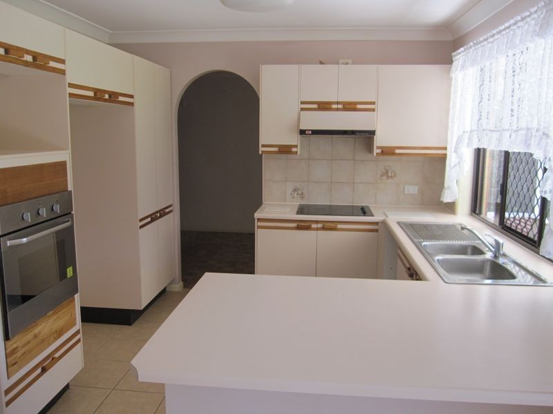 44 Delavan Street, Wishart QLD 4122