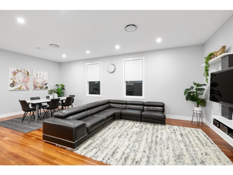 157 Sterculia Avenue, Holland Park West QLD 4121