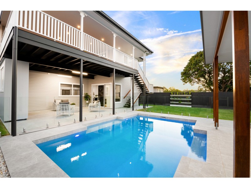 157 Sterculia Avenue, Holland Park West QLD 4121