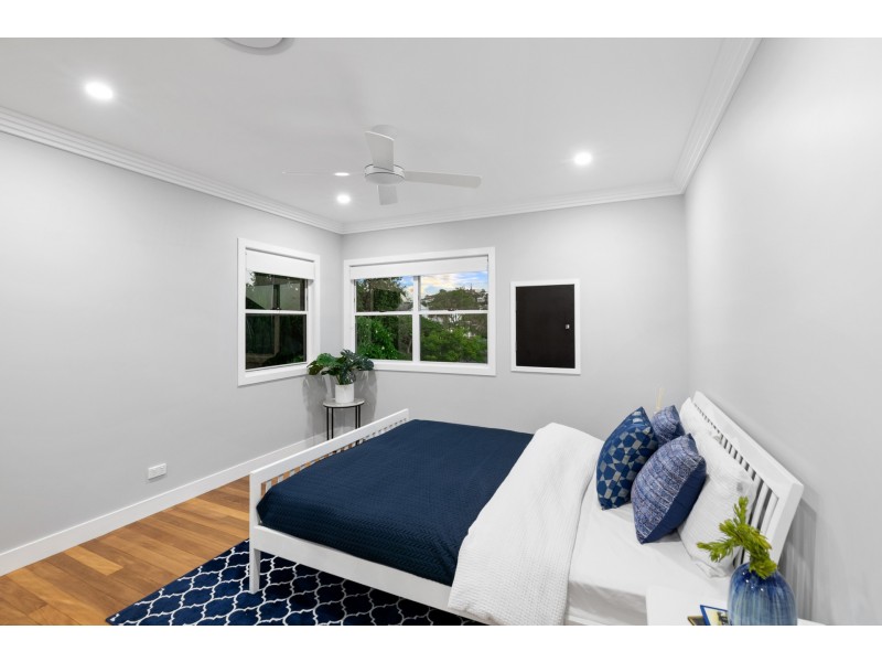 157 Sterculia Avenue, Holland Park West QLD 4121