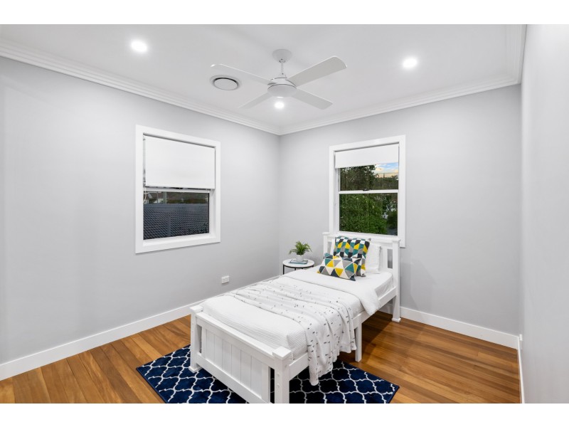 157 Sterculia Avenue, Holland Park West QLD 4121