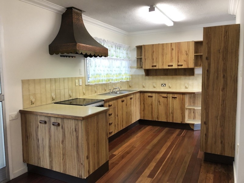 1 Kildare Street, Carina Heights QLD 4152