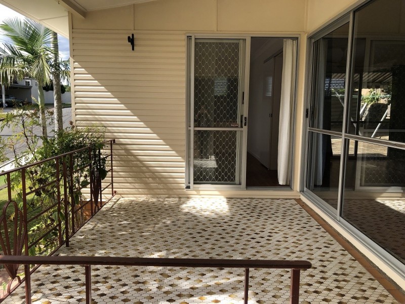 1 Kildare Street, Carina Heights QLD 4152