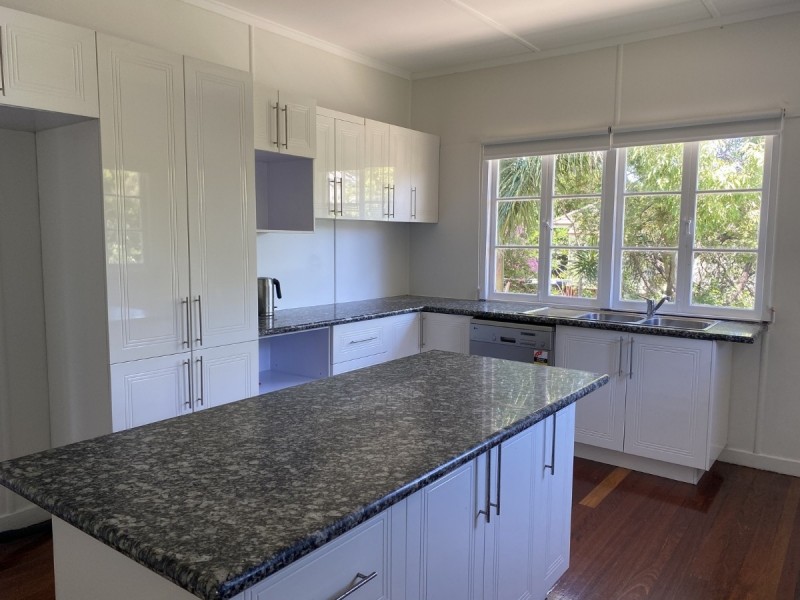 23 Layard Street, Holland Park West QLD 4121