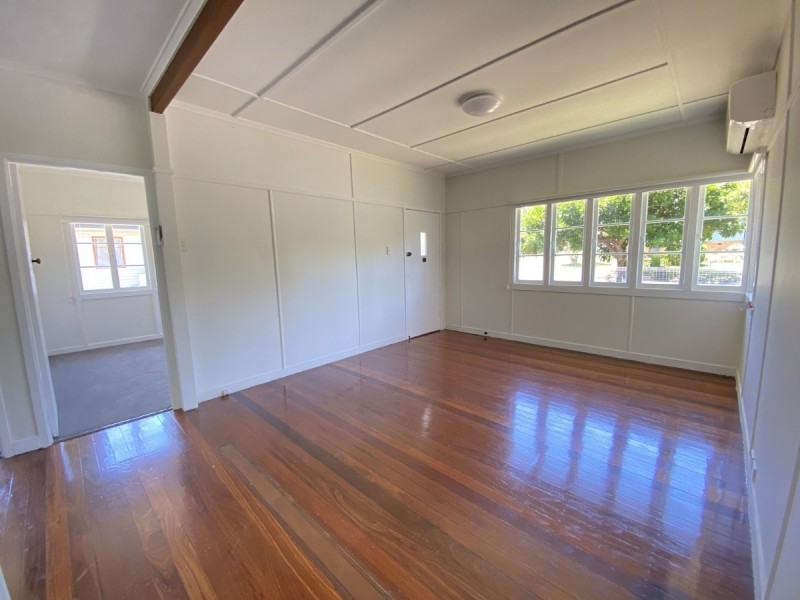 23 Layard Street, Holland Park West QLD 4121