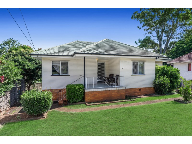 19 Balis Street, Holland Park West QLD 4121