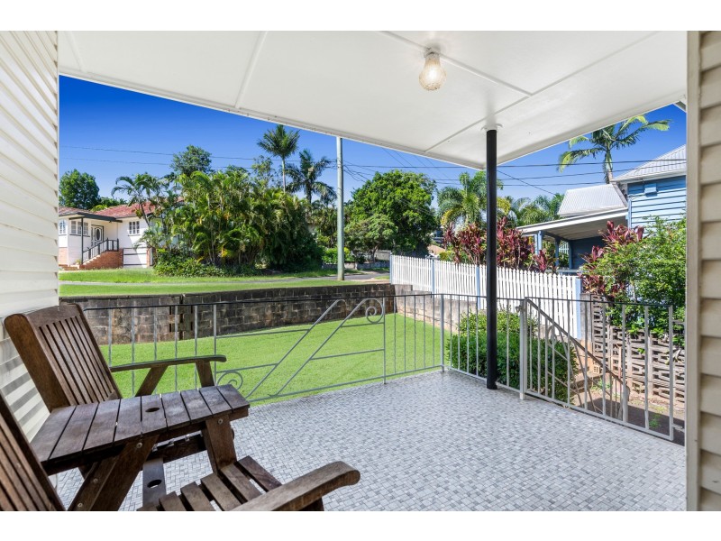 19 Balis Street, Holland Park West QLD 4121