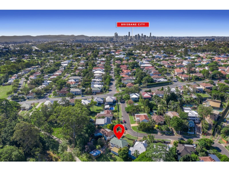 19 Balis Street, Holland Park West QLD 4121