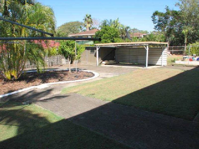 27 Ilya Street, Macgregor QLD 4109