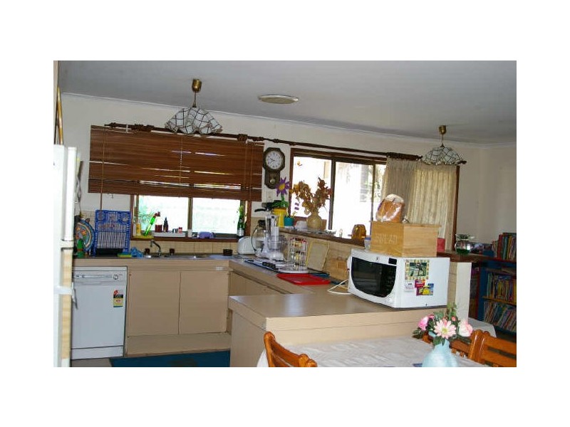 37 Ham Road, Mansfield QLD 4122