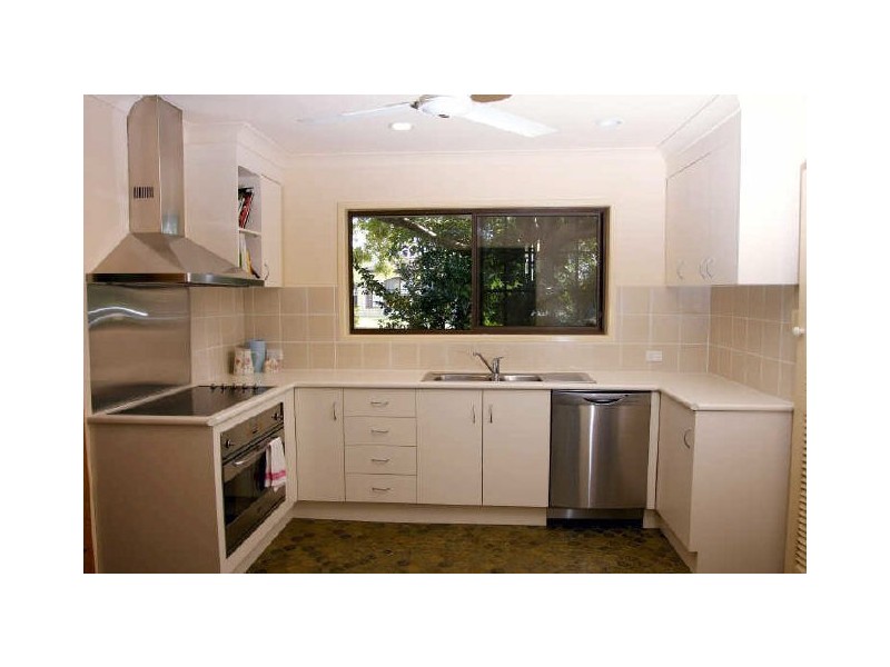 70 Janda Street, Robertson QLD 4109