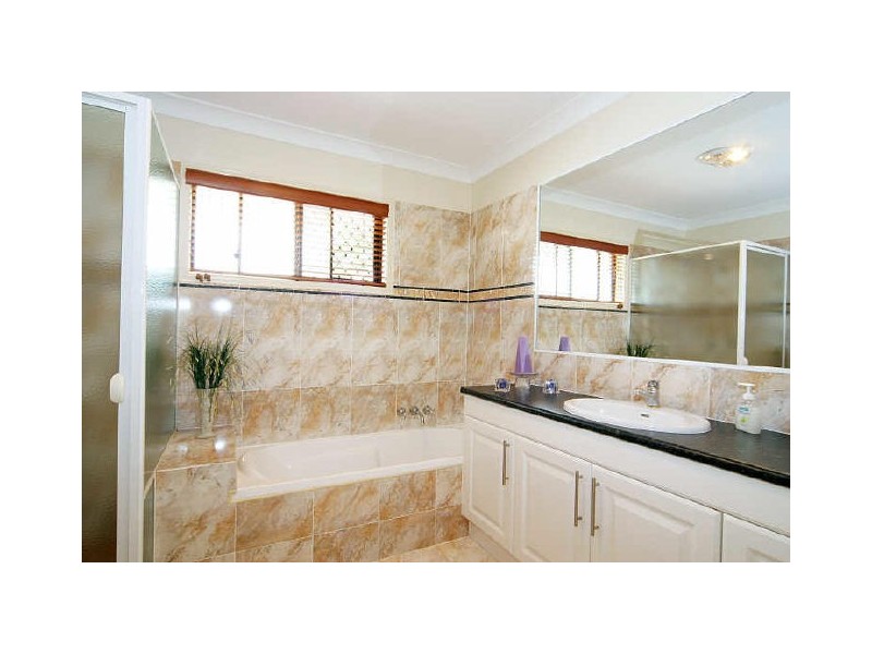 136 Clough Street, Mount Gravatt QLD 4122