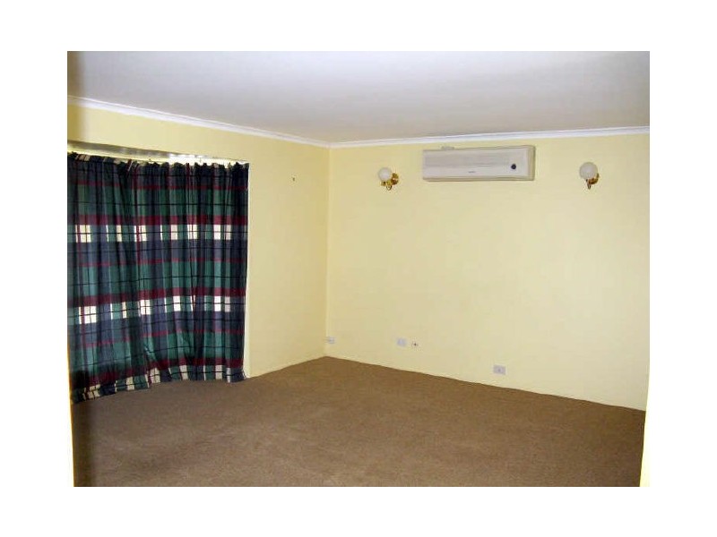 6 Overton Court, Crestmead QLD 4132