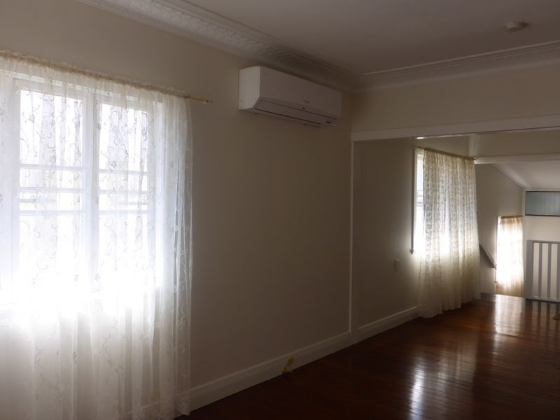 44 Stella Street, Holland Park QLD 4121