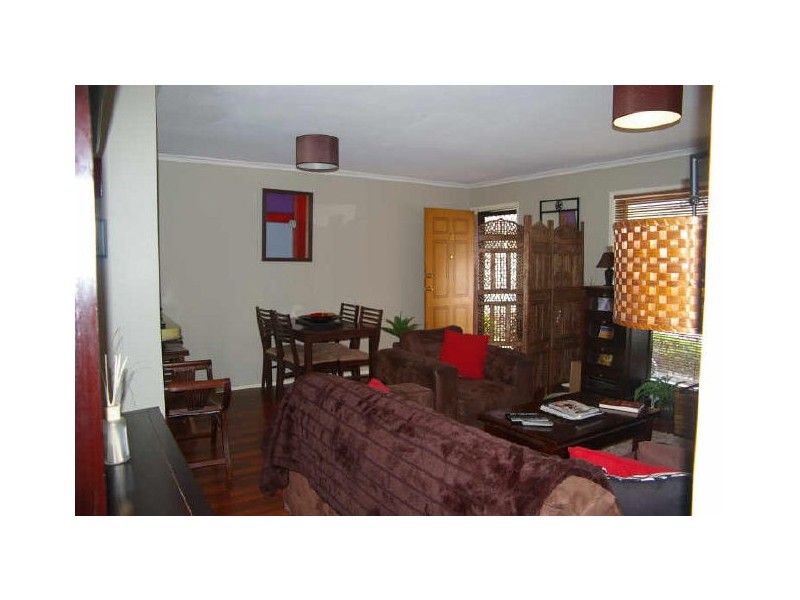 4/5 Woodford Street, Holland Park West QLD 4121