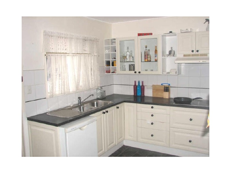 2 Chrysler Street, Mount Gravatt East QLD 4122