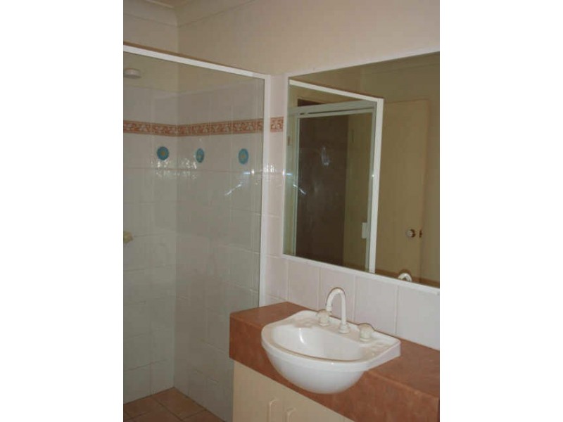 1/121 Chaucer Street, Moorooka QLD 4105