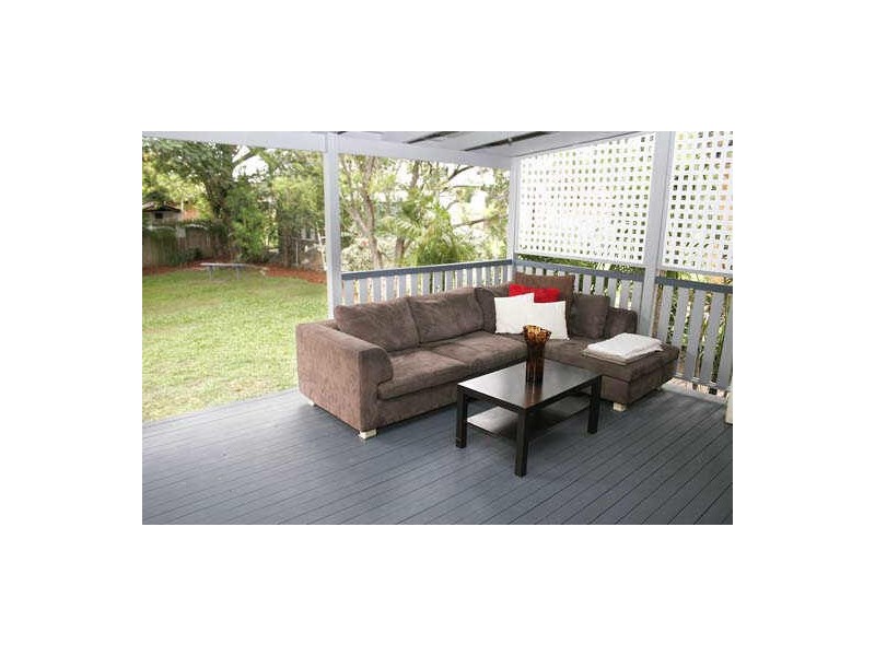 76 Broadwater Road, Mount Gravatt East QLD 4122