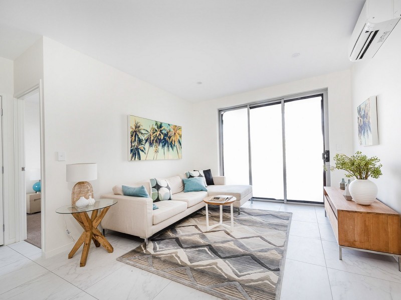 16/902 Logan Road, Holland Park West QLD 4121